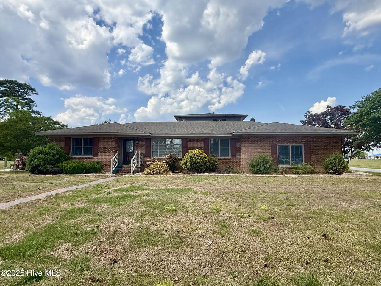 1020 Dixie Trail - Photo 1