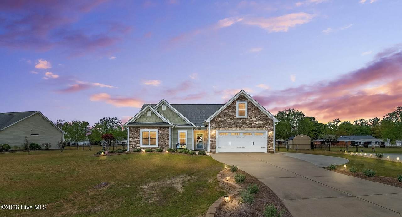 203 Watergate Court - Photo 1