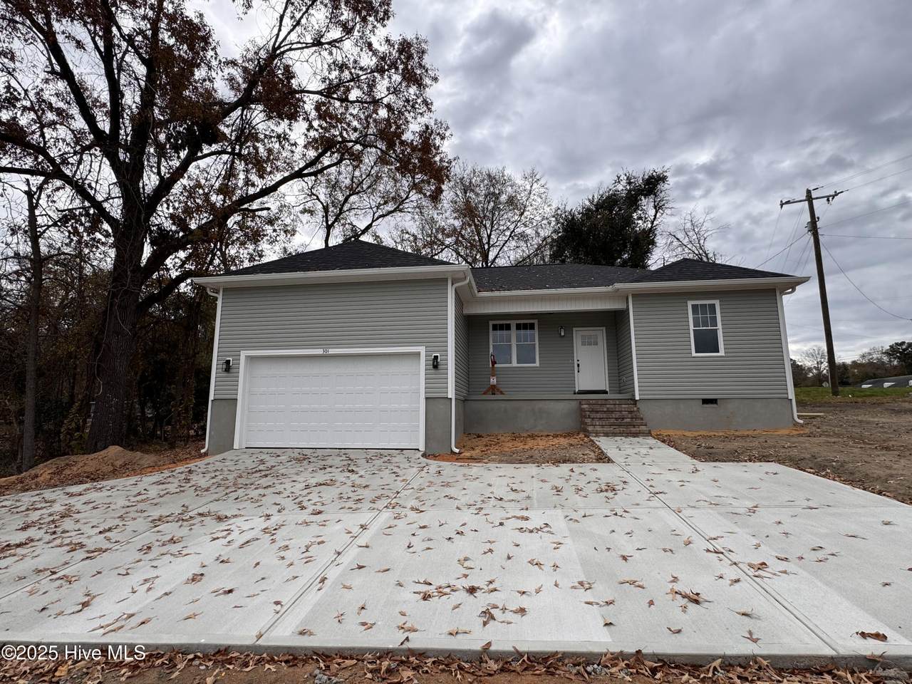 110 Bethune Avenue - Photo 1