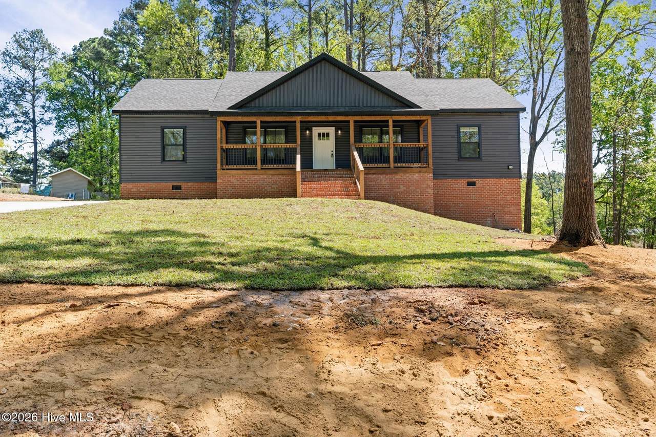 153 Southwood Drive - Photo 1