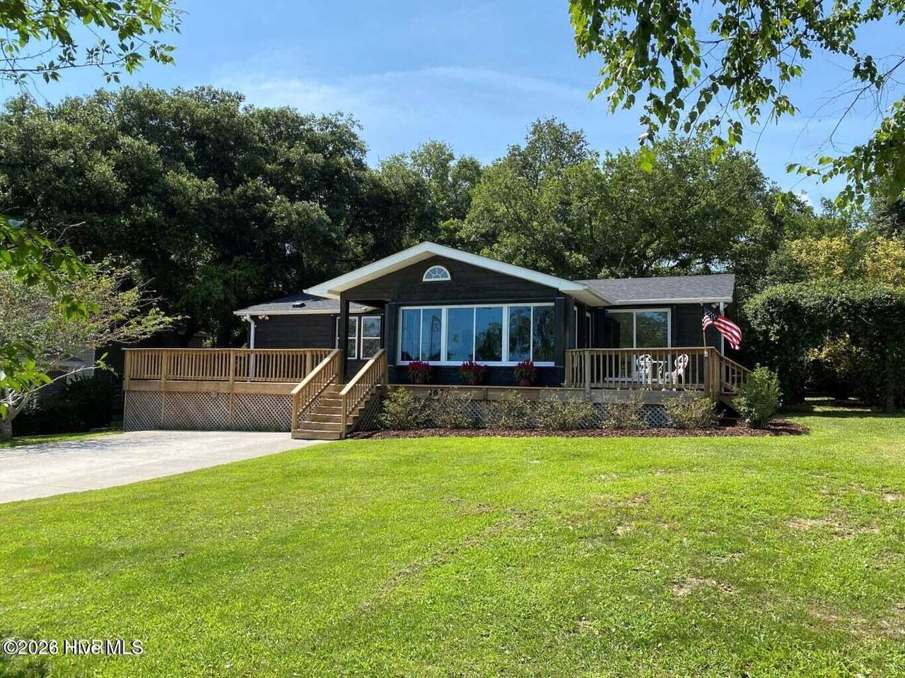 1676 Kings Landing Road - Photo 1