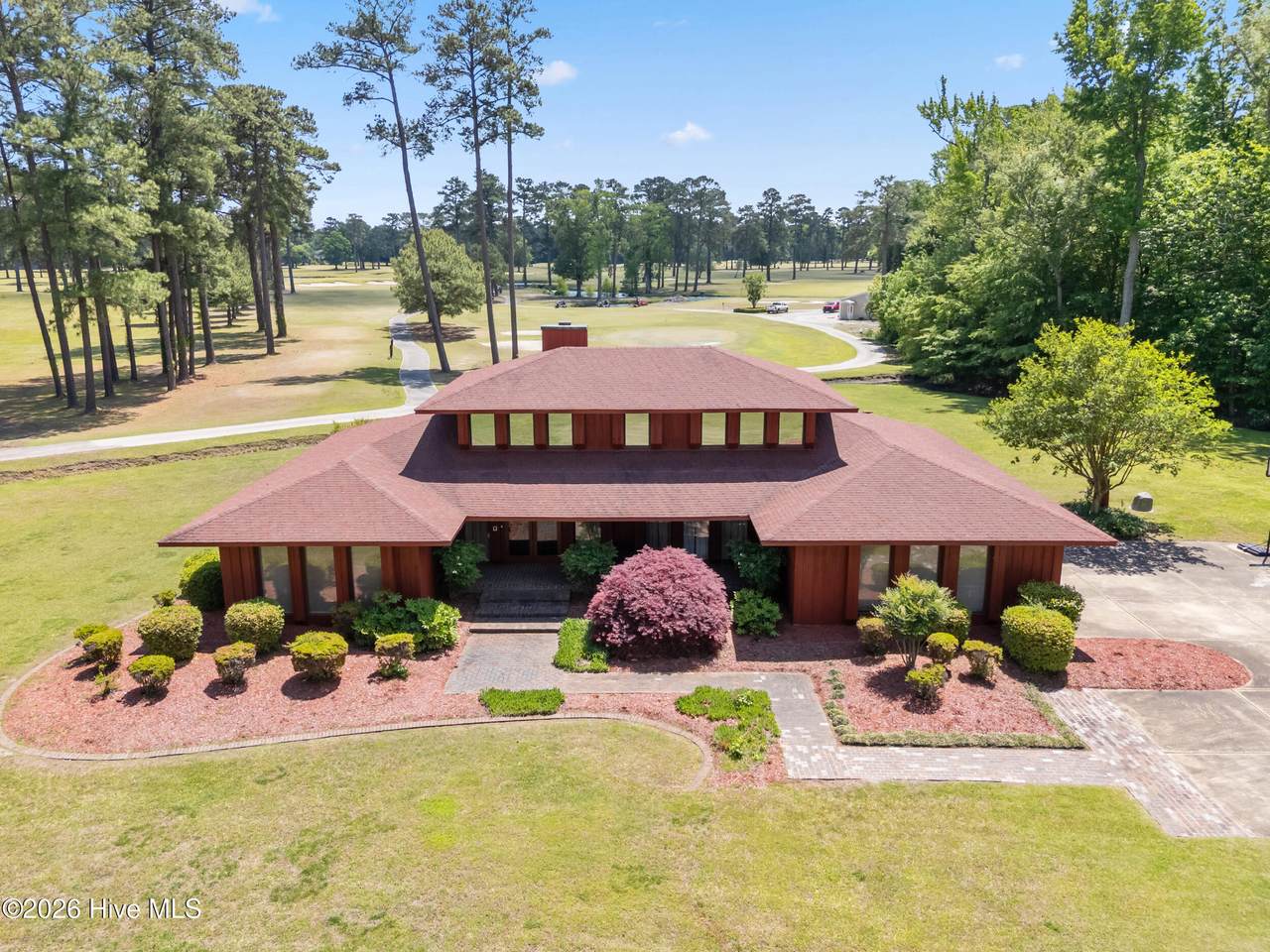 201 Country Club Drive - Photo 1