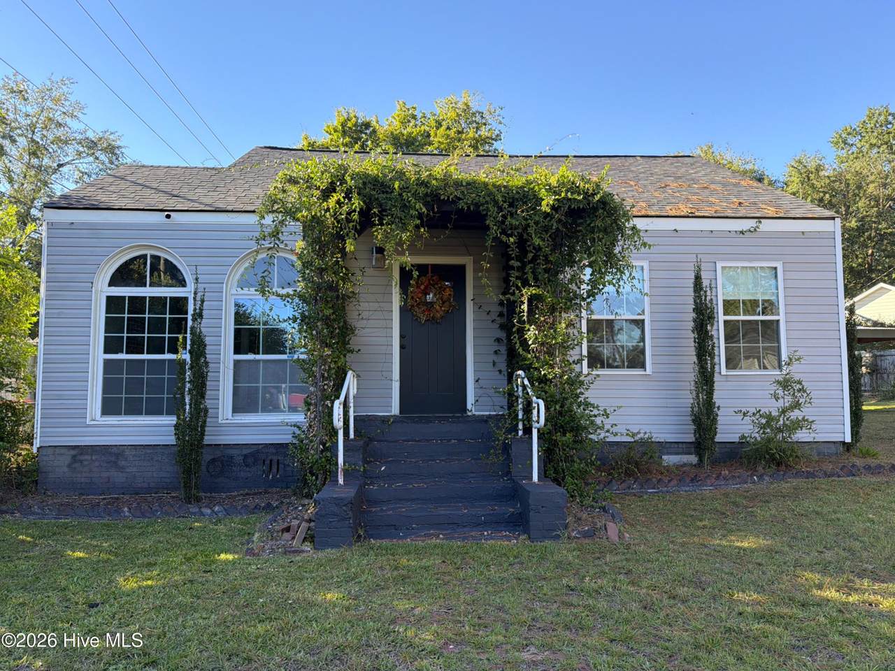1101 Pine Drive Nw - Photo 1