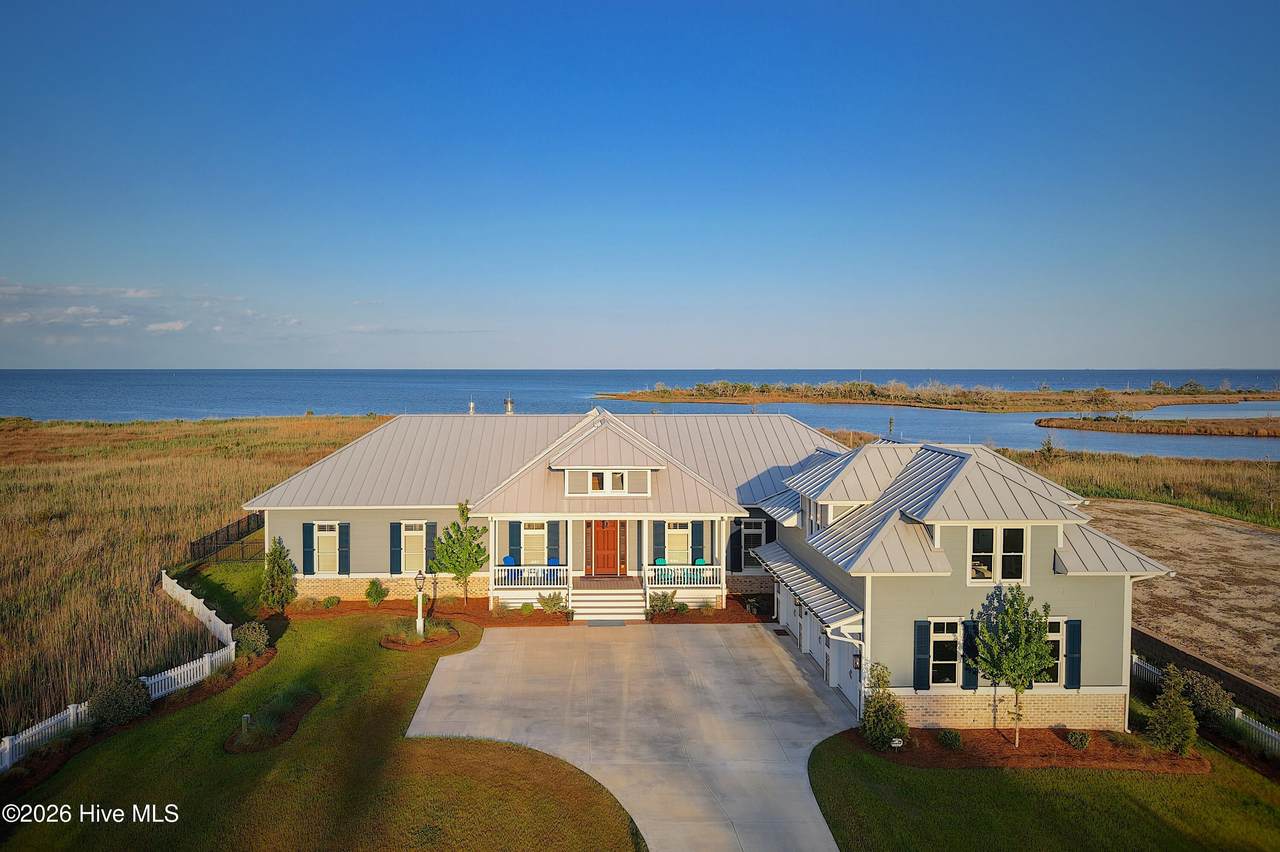 76 Soundside Drive - Photo 1