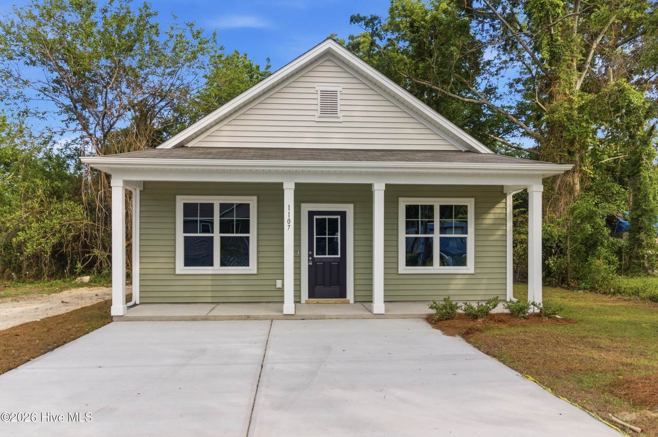 1107 Goldsboro Street - Photo 1