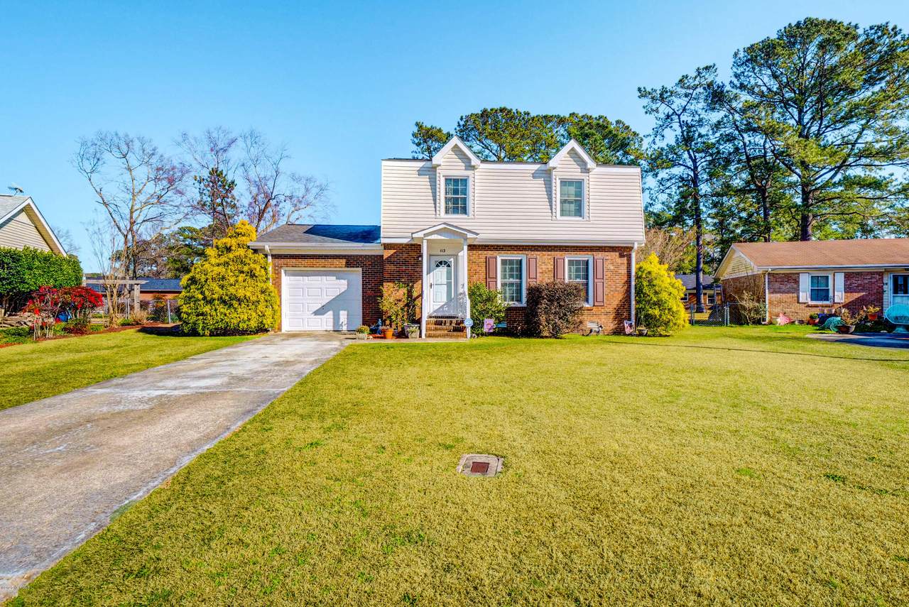 112 Carolina Circle - Photo 1