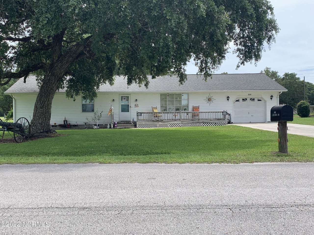 231 Water Oak Drive - Photo 1