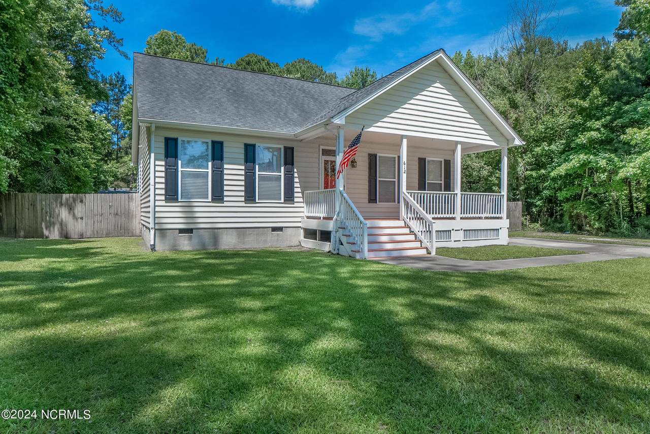 612 Soundside Road - Photo 1