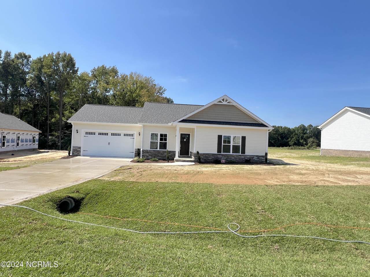 407 Fynloch Chase Drive - Photo 1