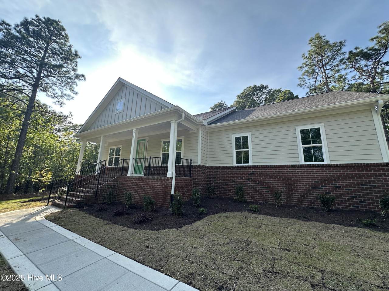 178 Longleaf Drive - Photo 1