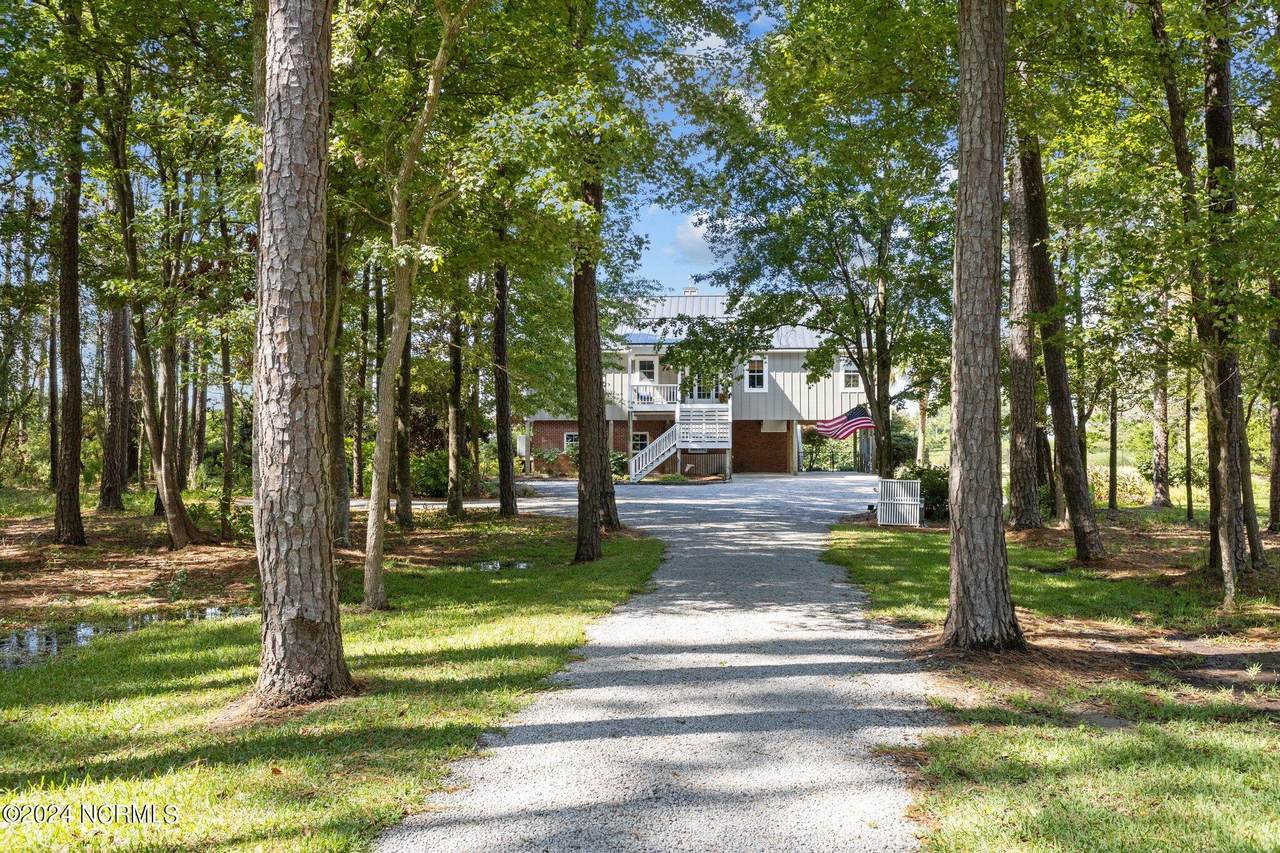 841 Russells Creek Road - Photo 1