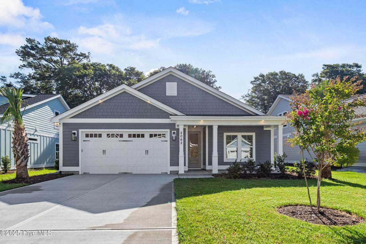 2062 Greenside Manor Drive - Photo 1