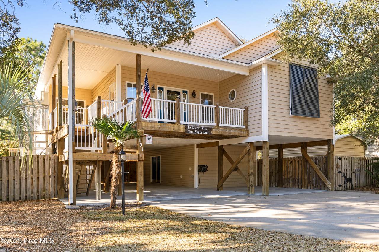 151 8th Street - Photo 1