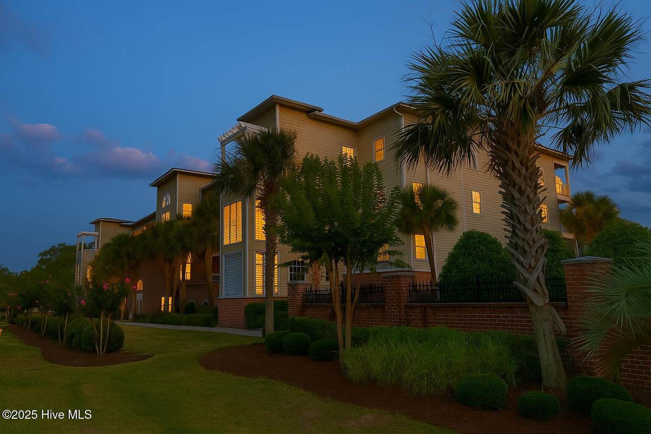 2252 Dolphin Shores Drive - Photo 1