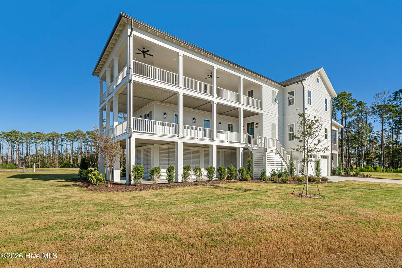503 Swan Court - Photo 1