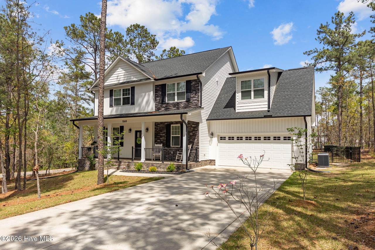 15601 Vista Point Court - Photo 1