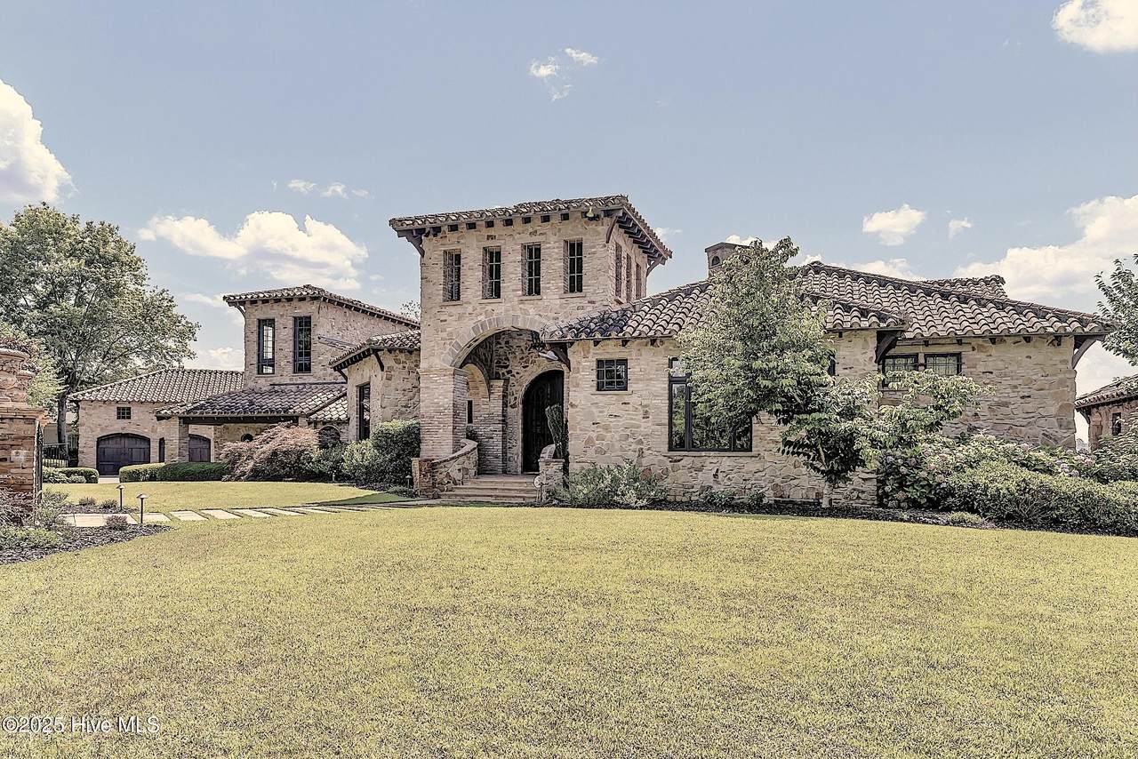 106 Allen Drive - Photo 1