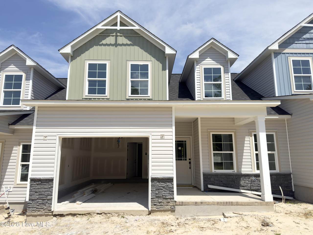 553 Timbercrest Circle - Photo 1