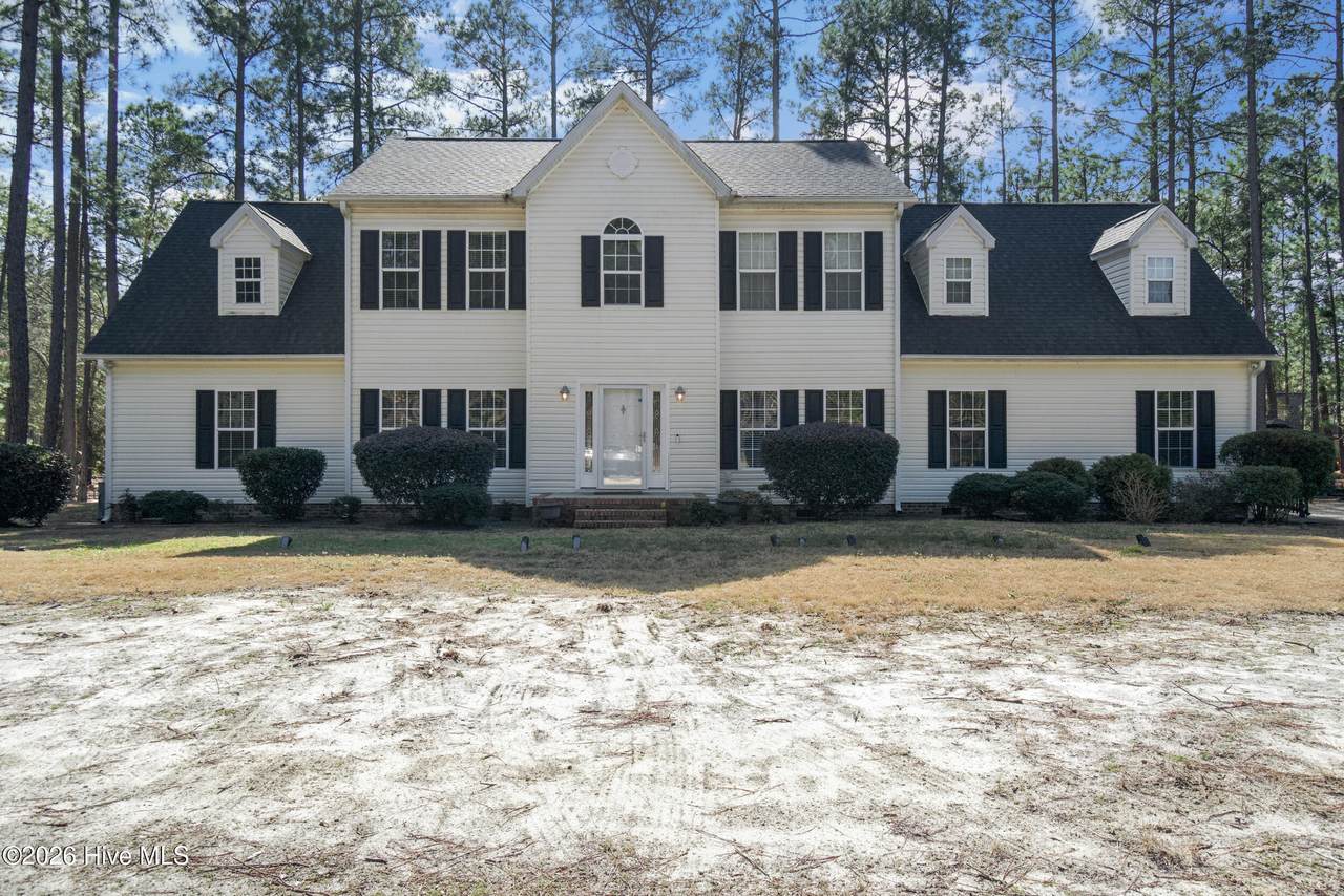 112 Parkwood Court - Photo 1