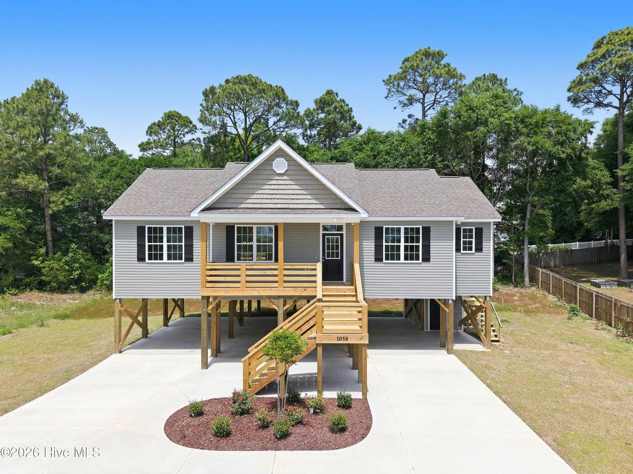 1058 Chadwick Shores Drive - Photo 1
