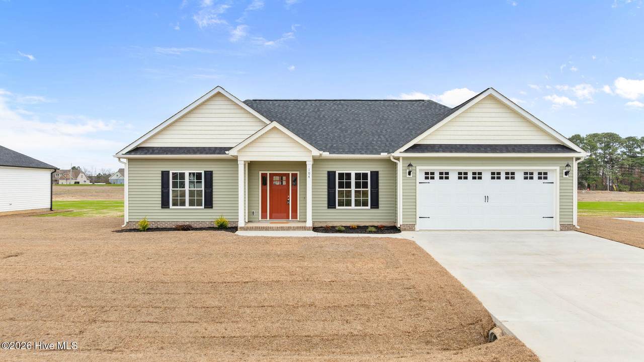 104 Ellens Way - Photo 1