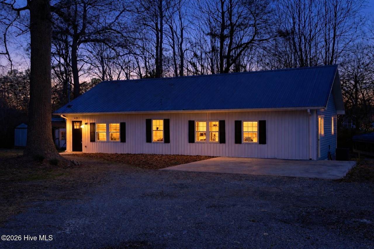 407 Dogwood Drive - Photo 1