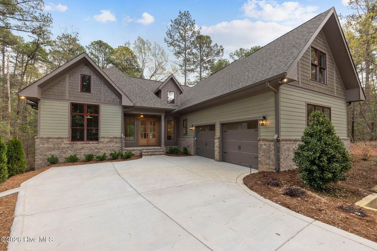 12 Hemlock Court - Photo 1