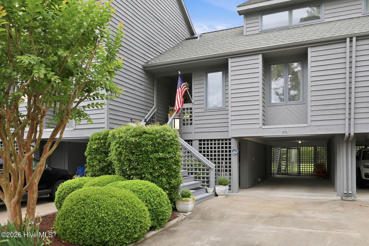 122 Forecastle Court - Photo 1