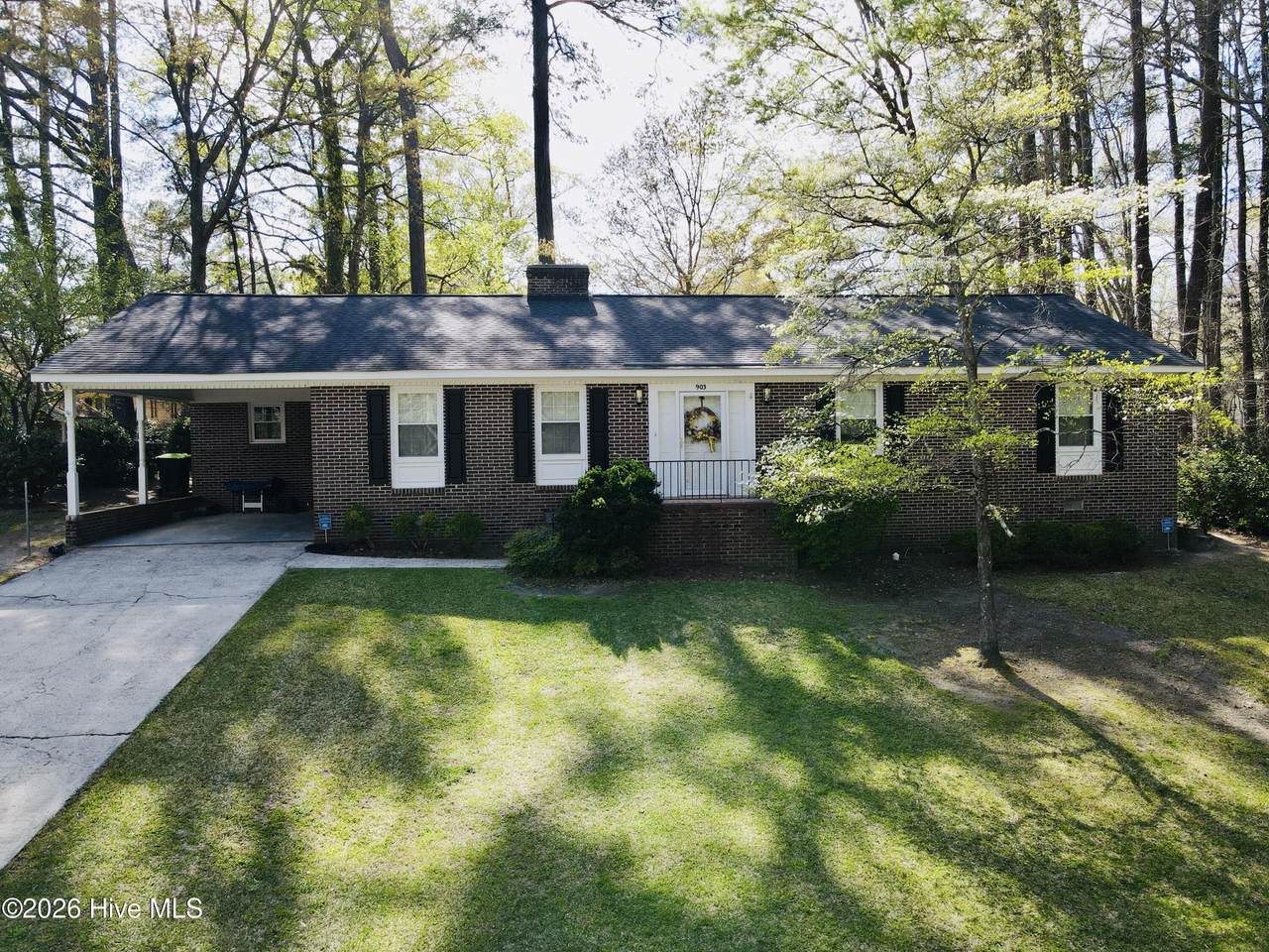 903 Woodlawn Drive - Photo 1