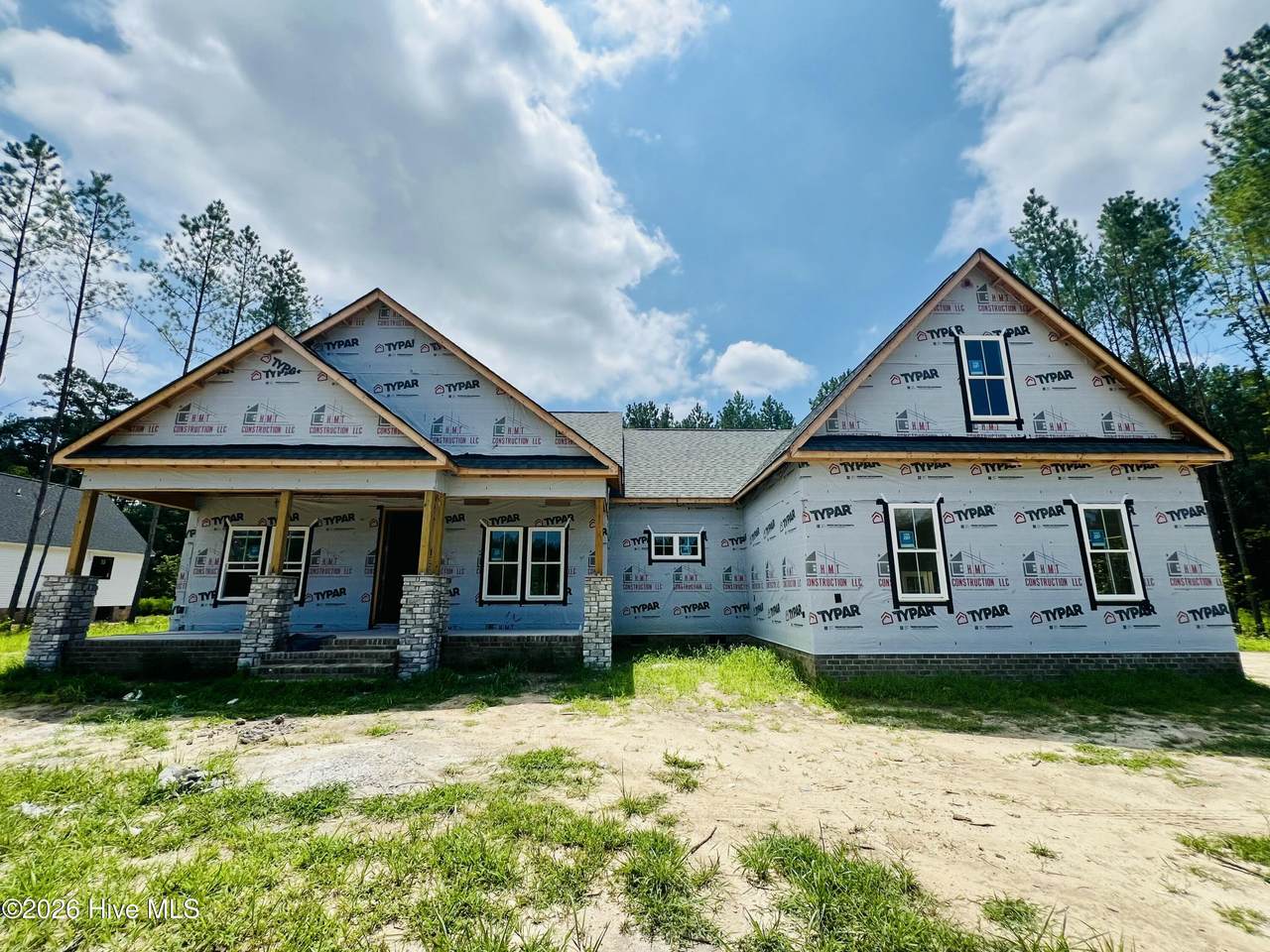 207 Hillstead Way - Photo 1