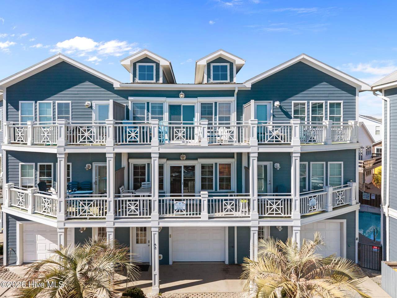 202 Fort Fisher Boulevard - Photo 1