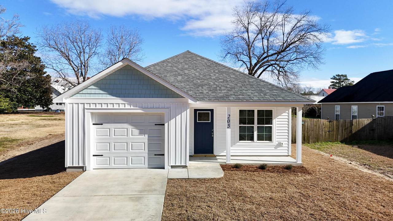 205 Jenkins Avenue - Photo 1
