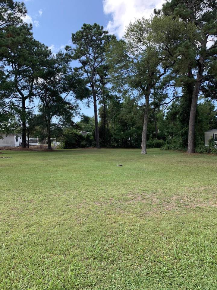 842 Dogwood Drive - Photo 1