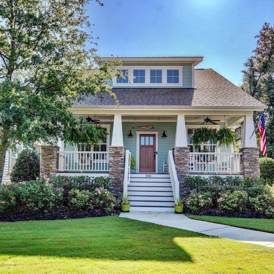 600 Mackenzie Circle - Photo 1