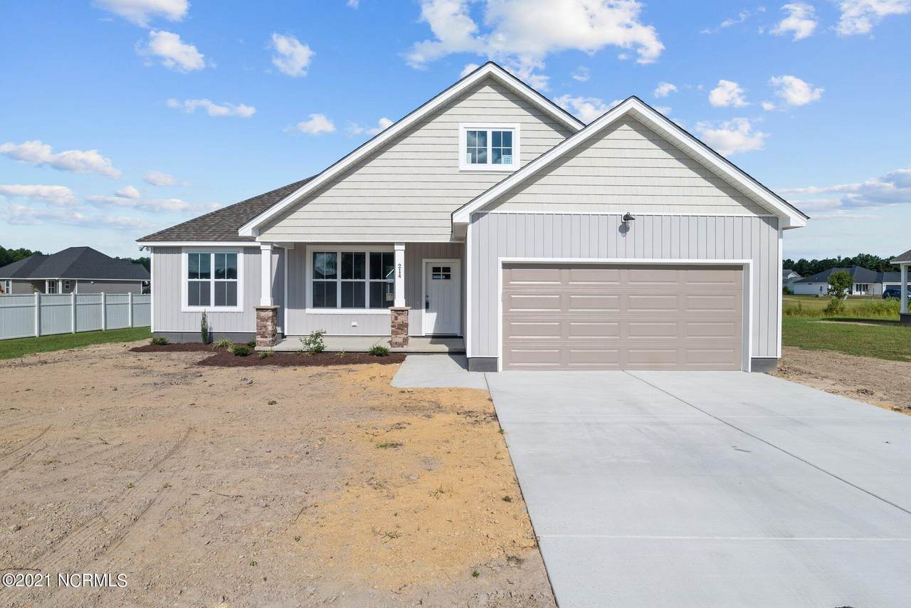 214 Eureka Avenue - Photo 1