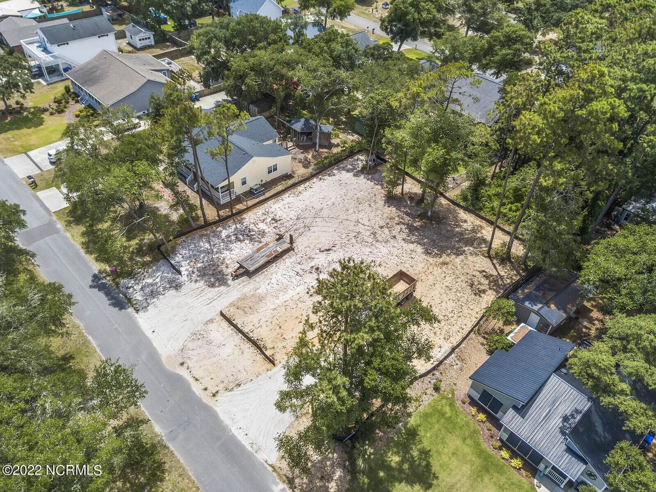 129 18th Street - Photo 1