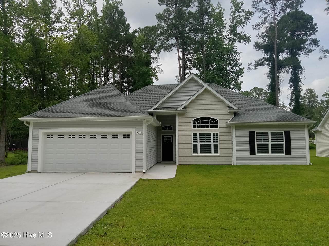 521 Vineland Drive - Photo 1