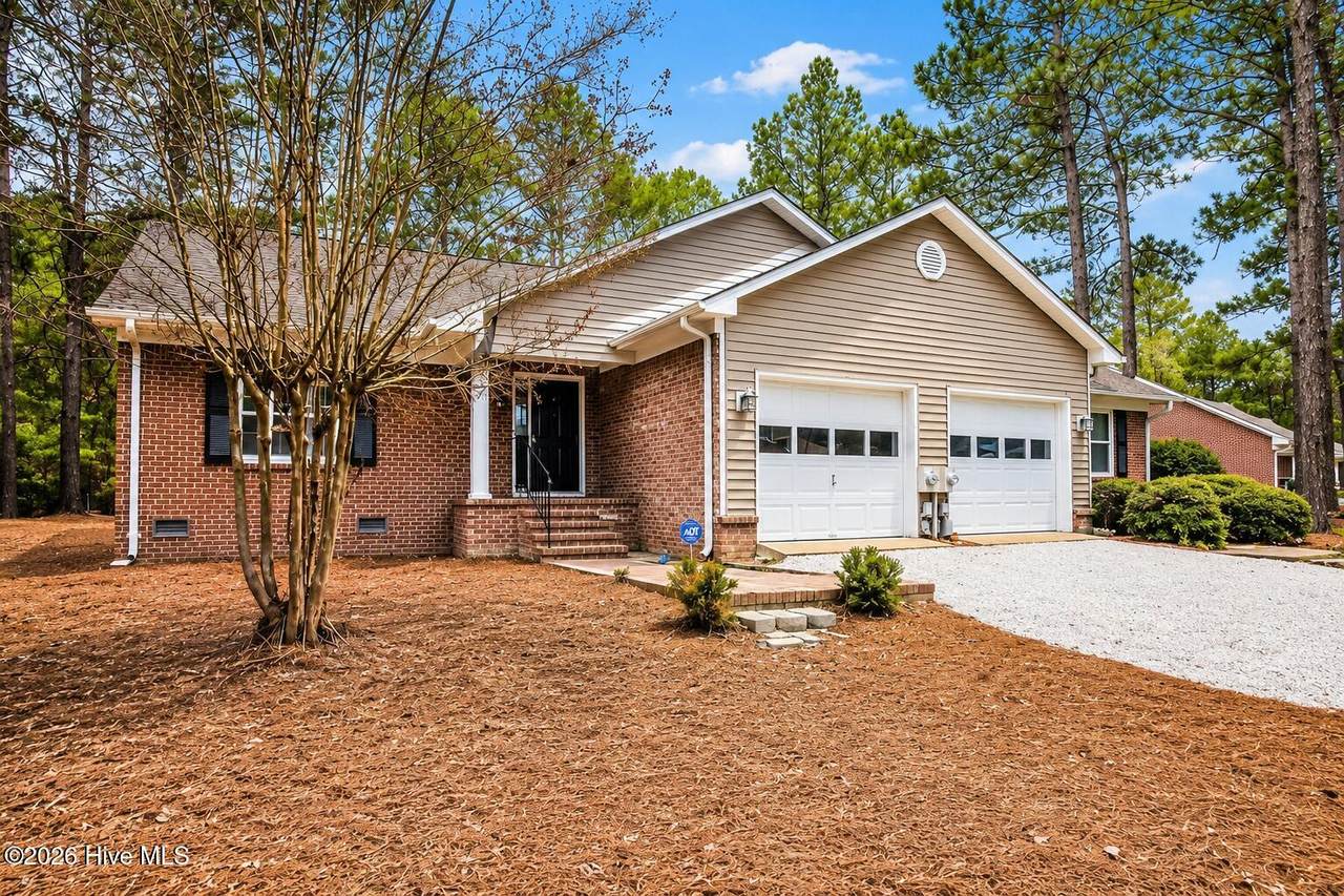 101 Laforet Court - Photo 1