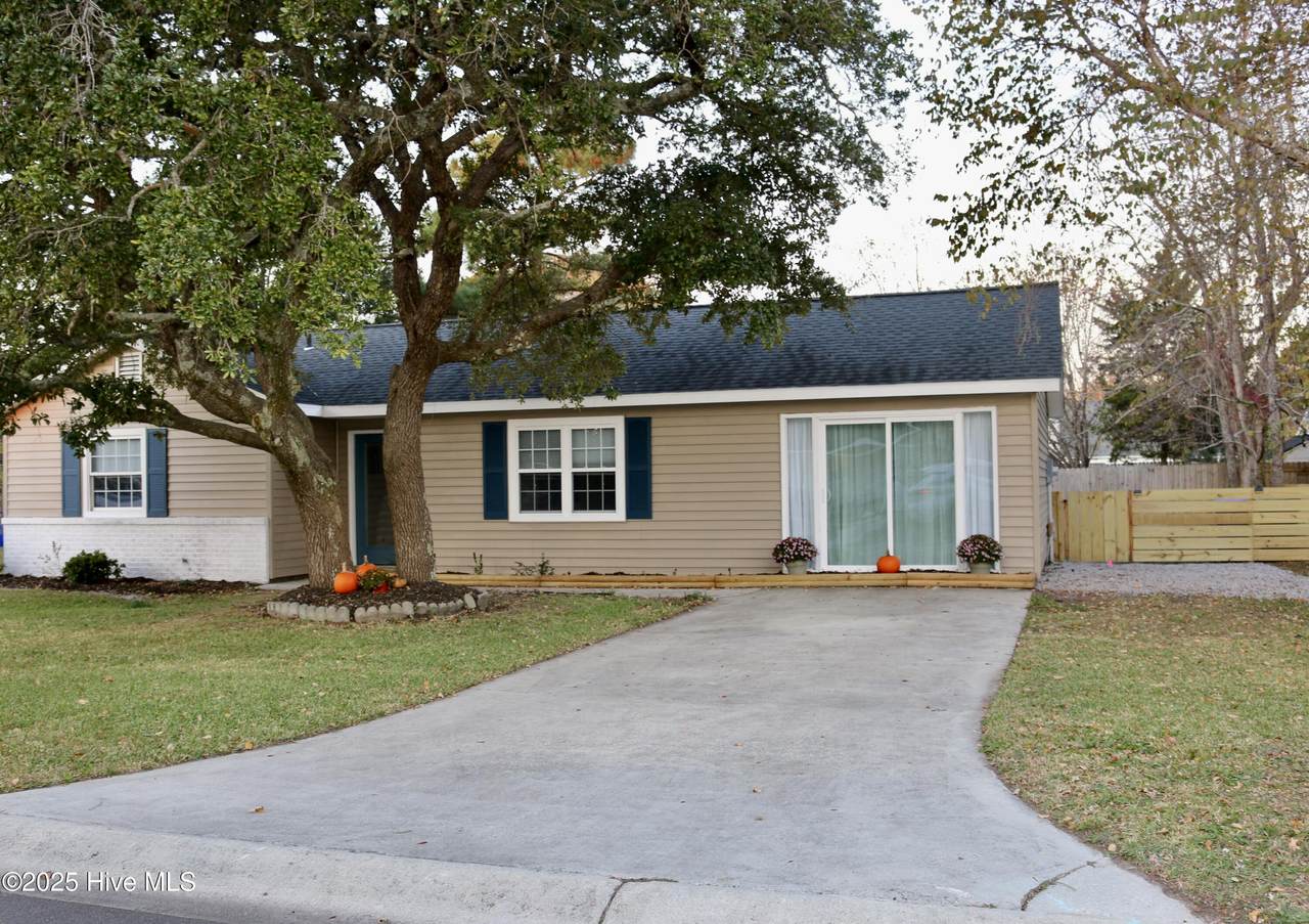 124 Jefferson Street - Photo 1