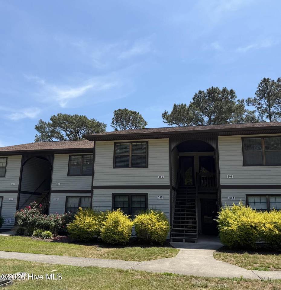 306 Country Club Villa Drive - Photo 1