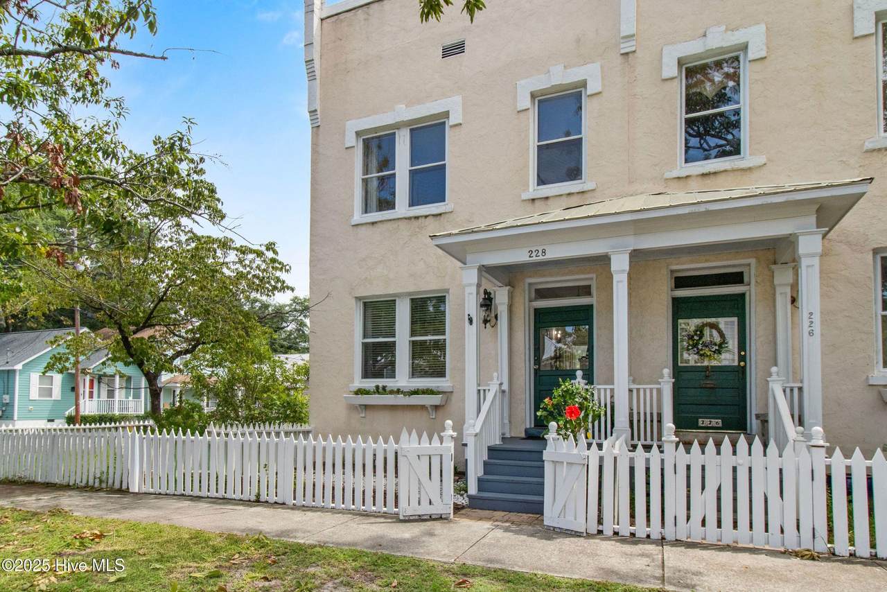 228 Mcrae Street - Photo 1