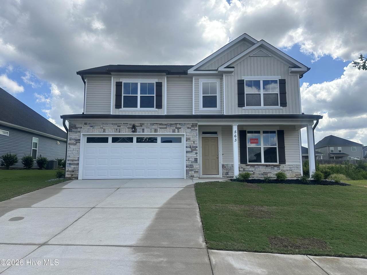563 Hampton Drive - Photo 1