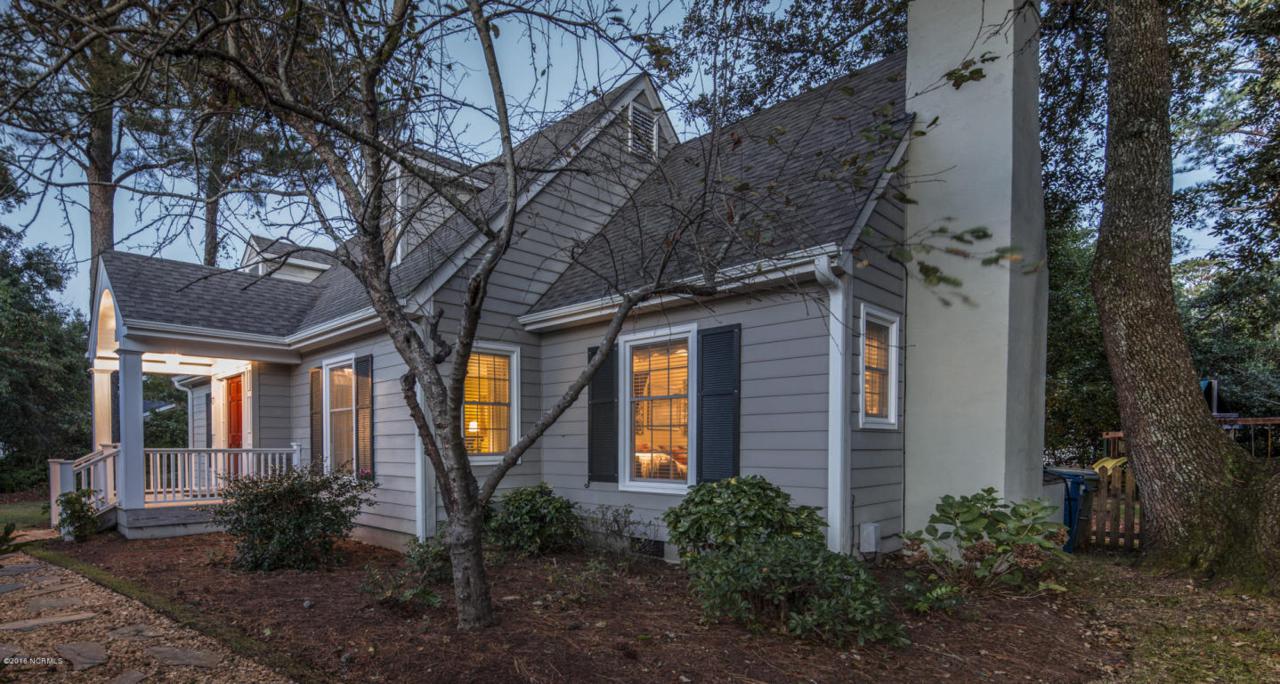 205 Pamlico Ave, Morehead City, NC 28557 (MLS #100008722) :: Century 21 Sweyer & Associates