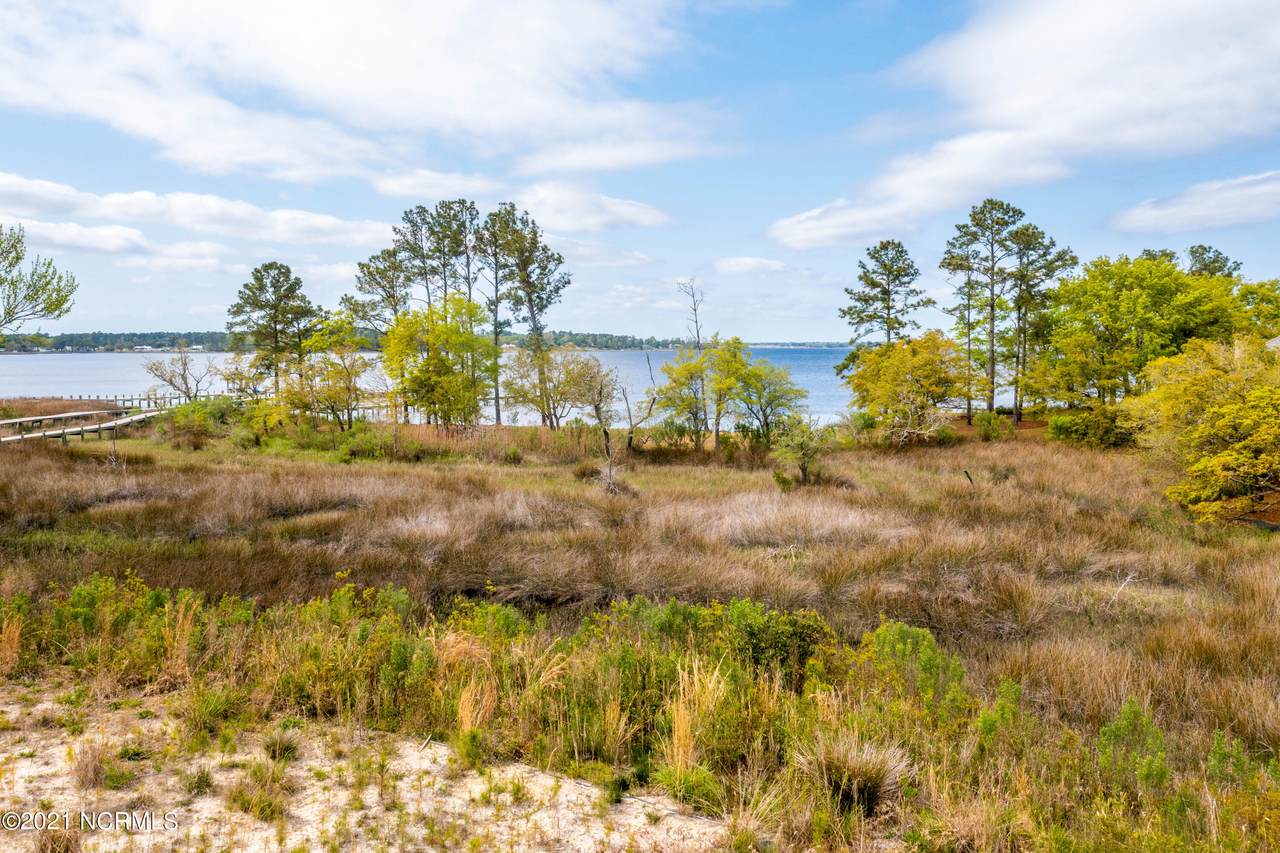 677 White Oak Crossing - Photo 1