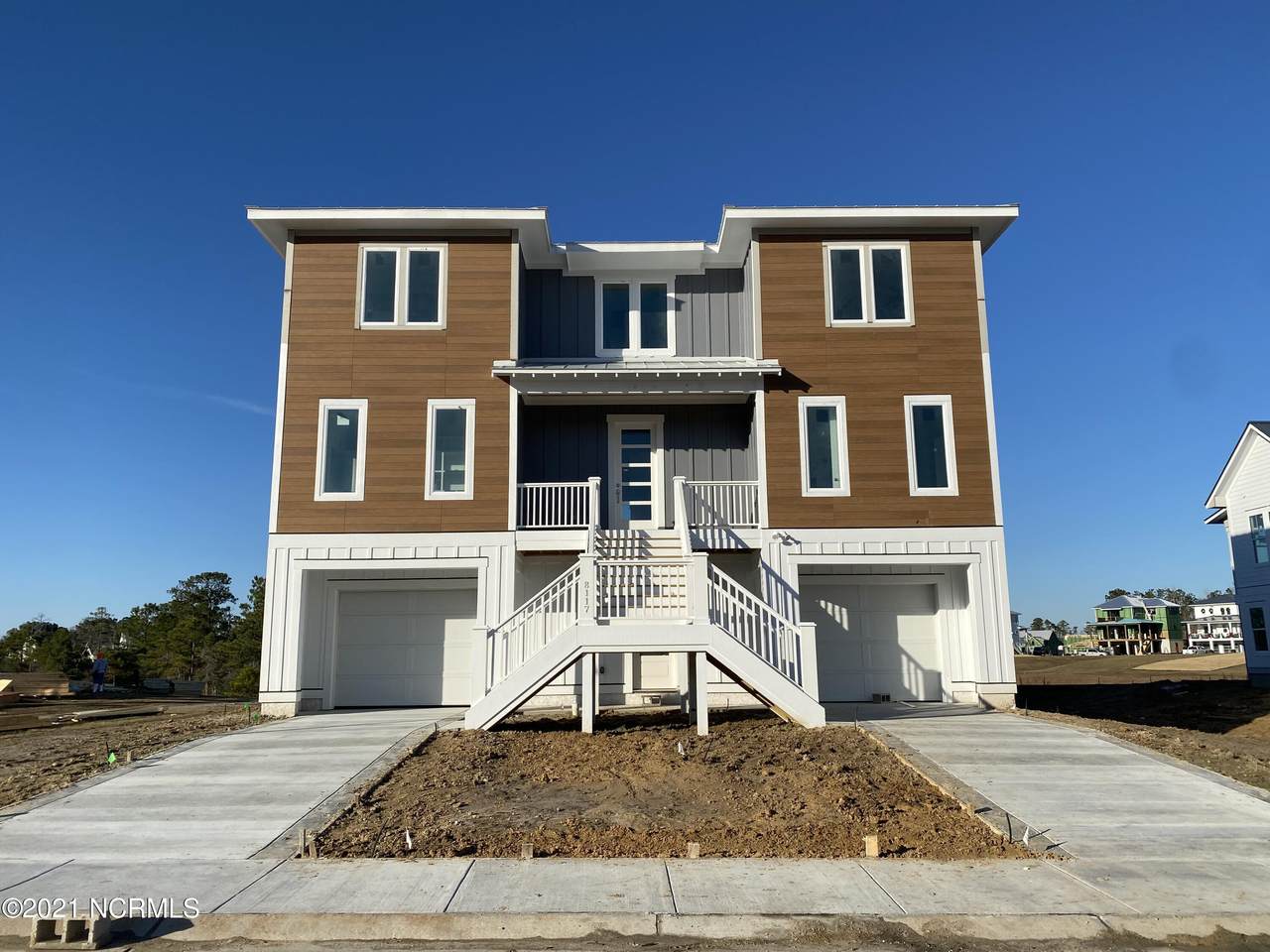 8117 Grand Harbour Court - Photo 1