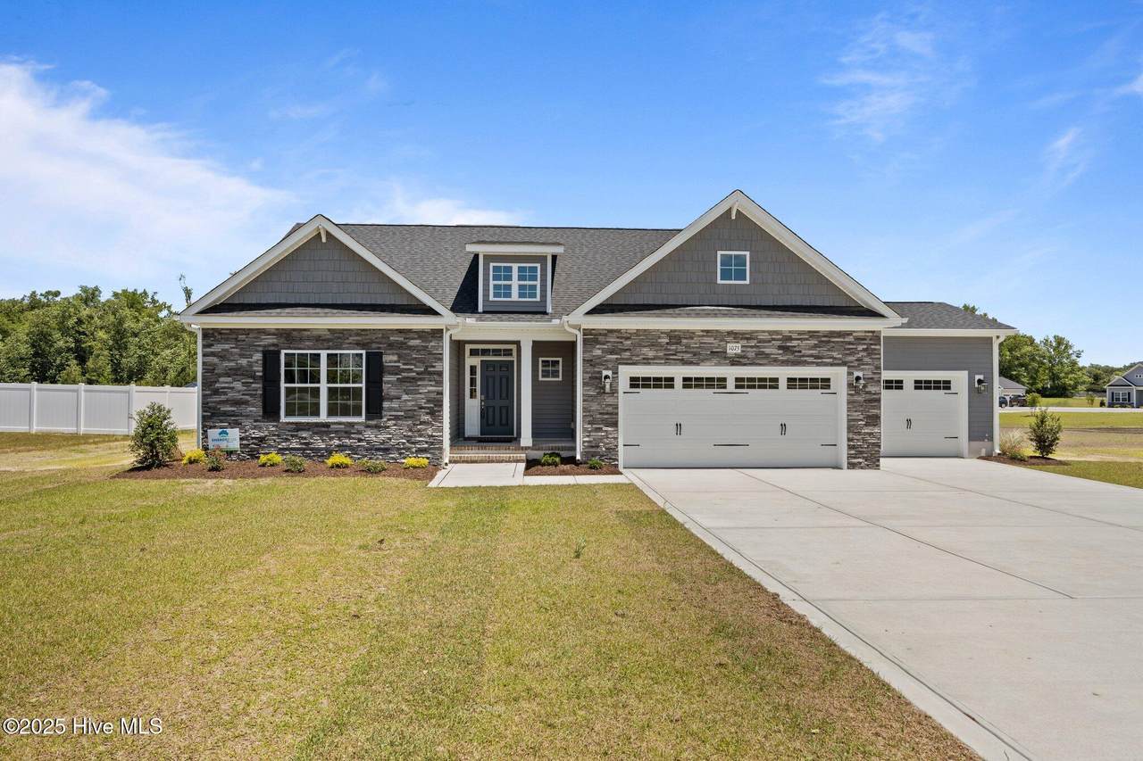 1075 Appaloosa Trail - Photo 1