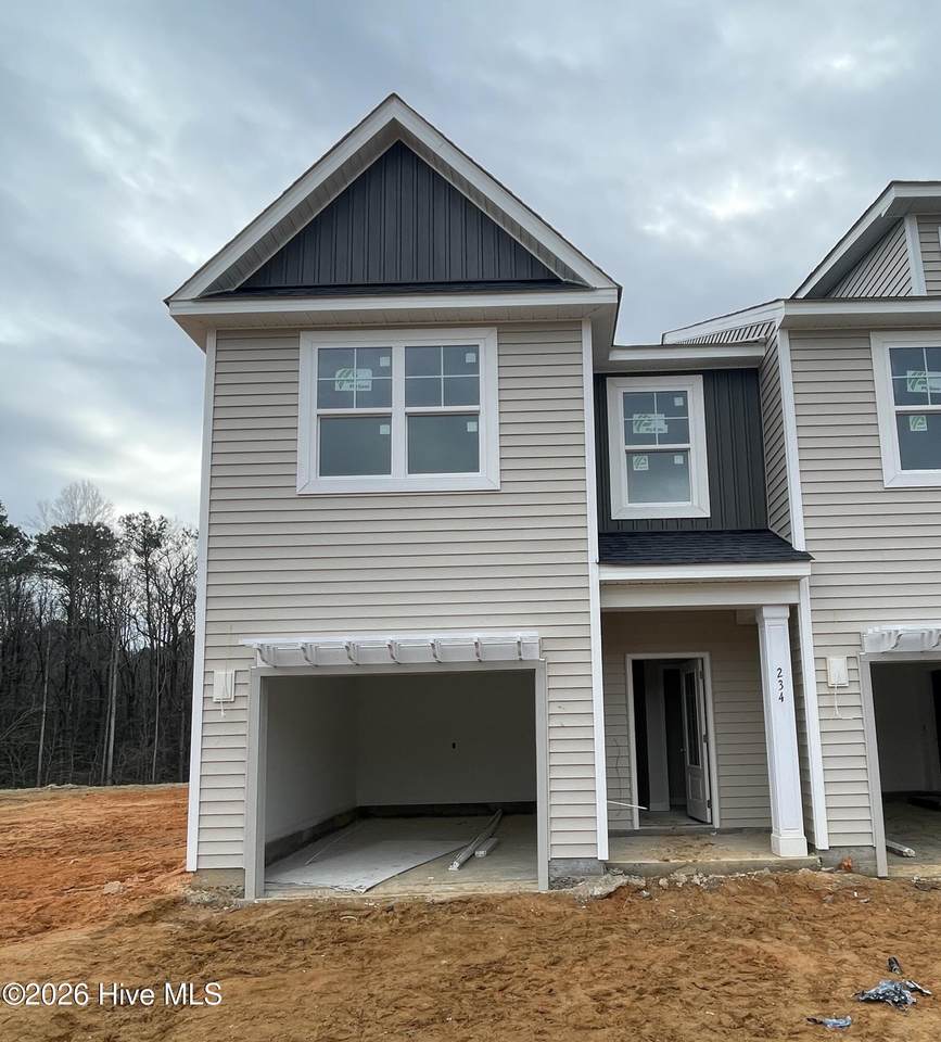 234 Elijah Way - Photo 1