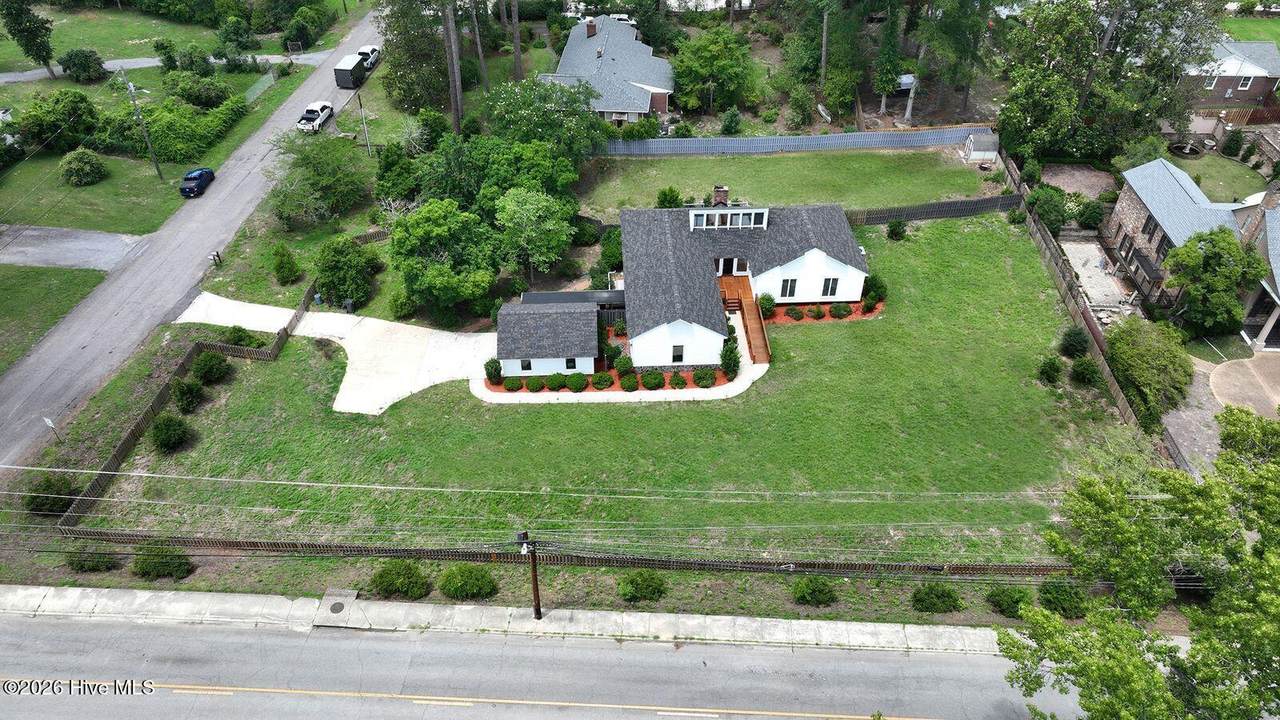 3075 Walton Way - Photo 1