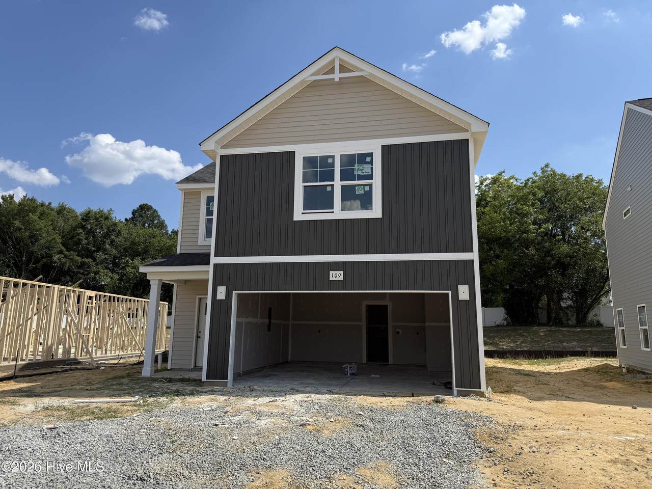 109 Crossvine Street - Photo 1