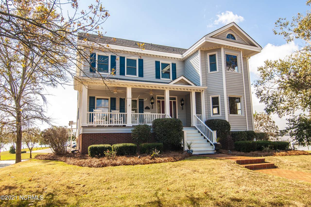 111 River Chase - Photo 1